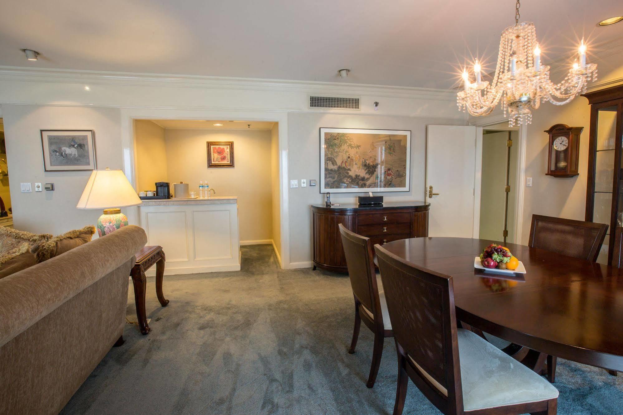Pacific Star Resort & Spa Tamuning Zewnętrze zdjęcie